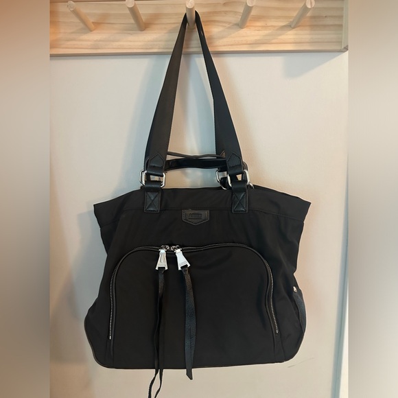 Aimee Kestenberg Black Bag With Leopard Print Lining - Picture 1 of 6